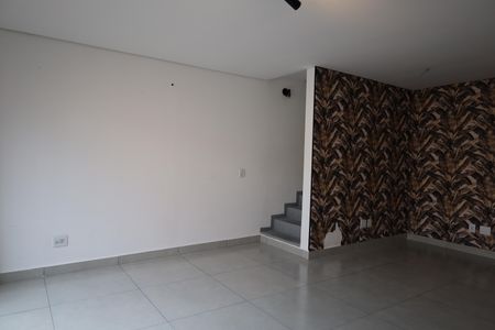 Casa para alugar com 3 quartos, 120m² em Jardim Consorcio, São Paulo