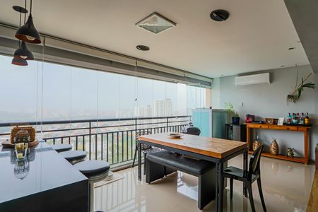 Varanda integrada de apartamento à venda com 3 quartos, 117m² em Vila Leopoldina, São Paulo