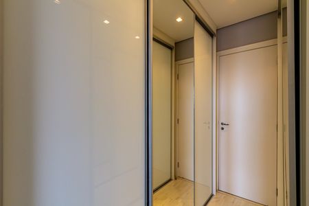Apartamento à venda com 117m², 3 quartos e 2 vagasSuite 03 - Closet