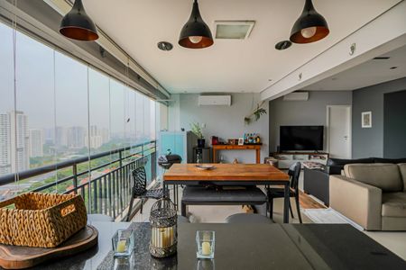 Apartamento à venda com 117m², 3 quartos e 2 vagasVaranda integrada