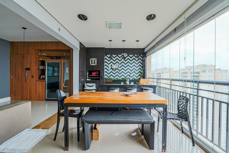 Apartamento à venda com 117m², 3 quartos e 2 vagasVaranda integrada