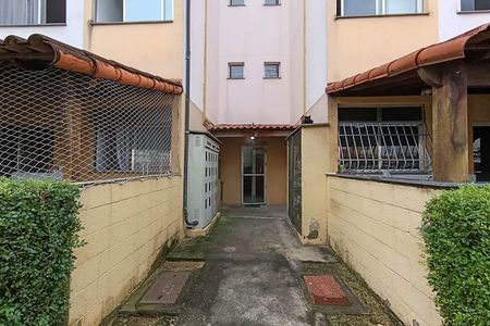 Apartamento para alugar com 45m², 2 quartos e 1 vagaFachada do bloco