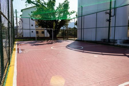 Apartamento para alugar com 45m², 2 quartos e 1 vagaQuadra