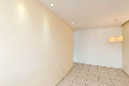 Sala de apartamento para alugar com 2 quartos, 45m² em Campo Grande, Rio de Janeiro