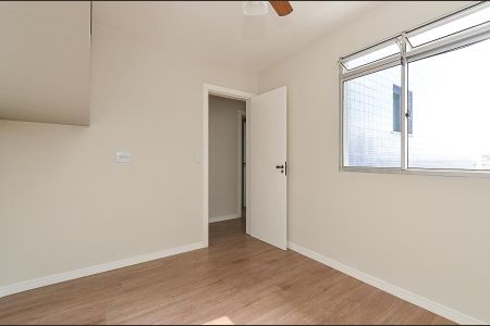 Apartamento à venda com 83m², 3 quartos e 2 vagasQuarto 2