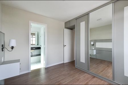 Apartamento à venda com 83m², 3 quartos e 2 vagasSuíte