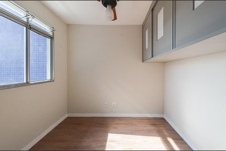 Apartamento à venda com 83m², 3 quartos e 2 vagasQuarto 2