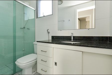 Apartamento à venda com 83m², 3 quartos e 2 vagasBanheiro Social