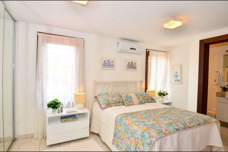 Casa para alugar com 315m², 6 quartos e 4 vagas Casa para alugar com 315m², 6 quartos e 4 vagasQuarto