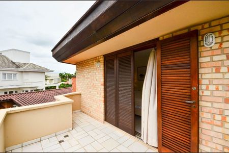 Casa para alugar com 315m², 6 quartos e 4 vagas Casa para alugar com 315m², 6 quartos e 4 vagasVaranda