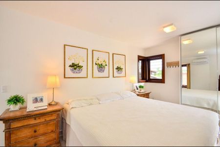 Casa para alugar com 315m², 6 quartos e 4 vagas Casa para alugar com 315m², 6 quartos e 4 vagasQuarto