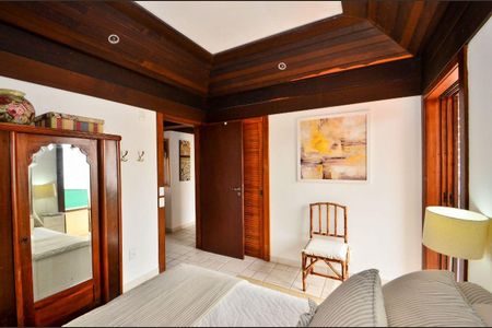 Casa para alugar com 315m², 6 quartos e 4 vagas Casa para alugar com 315m², 6 quartos e 4 vagasQuarto