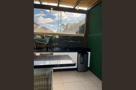 Casa para alugar com 315m², 6 quartos e 4 vagas Casa para alugar com 315m², 6 quartos e 4 vagasÁrea externa