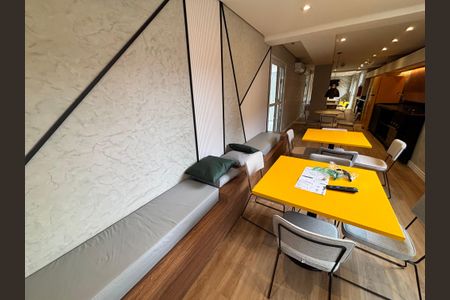 Apartamento para alugar com 40m², 2 quartos e sem vagaÁrea comum - Salão de festas