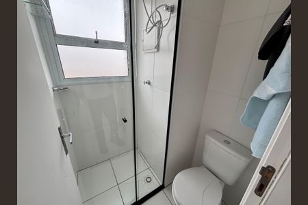 Banheiro de apartamento para alugar com 2 quartos, 40m² em Jardim Maringa, São Paulo