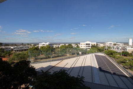 Vista da Sacada de apartamento para alugar com 2 quartos, 43m² em Jardins Mangueiral, Brasília