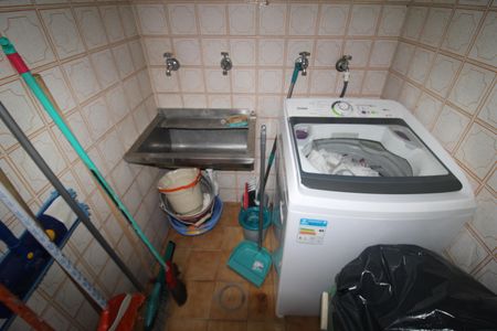 Casa à venda com 183m², 2 quartos e 2 vagasÁrea de Serviço