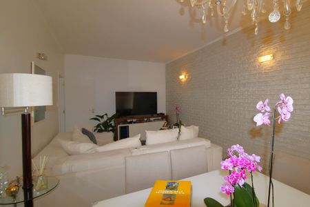 Casa à venda com 183m², 2 quartos e 2 vagasSala
