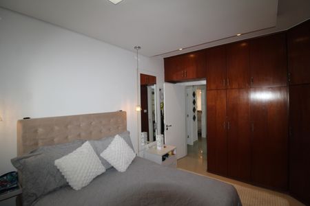 Casa à venda com 183m², 2 quartos e 2 vagasQuarto 2