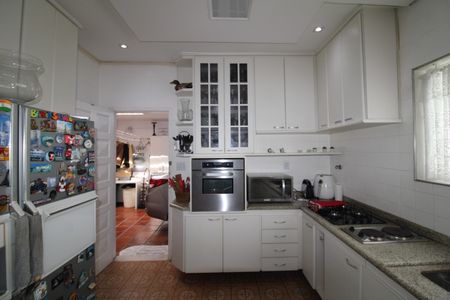 Casa à venda com 183m², 2 quartos e 2 vagasCozinha