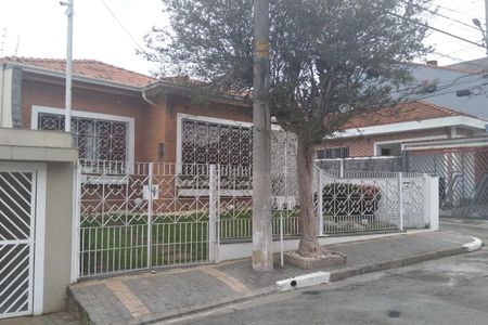 Casa à venda com 183m², 2 quartos e 2 vagasFachada