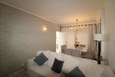 Casa à venda com 183m², 2 quartos e 2 vagasSala