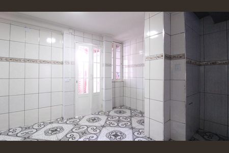 Casa para alugar com 130m², 2 quartos e 2 vagasCozinha