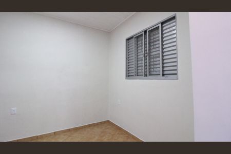 Casa para alugar com 130m², 2 quartos e 2 vagasSuíte
