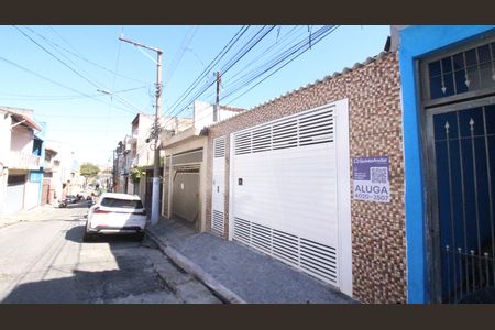 Casa para alugar com 130m², 2 quartos e 2 vagasFachada