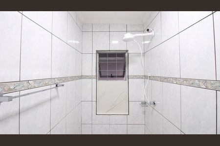 Casa para alugar com 130m², 2 quartos e 2 vagasBanheiro da Suíte