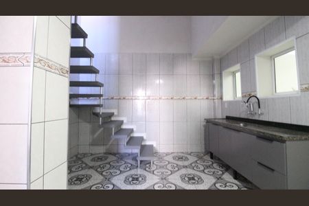 Casa para alugar com 130m², 2 quartos e 2 vagasCozinha