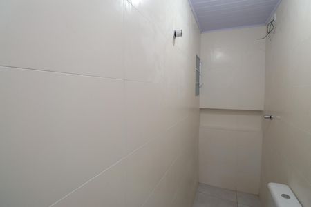 Casa para alugar com 60m², 2 quartos e 1 vaga Casa para alugar com 60m², 2 quartos e 1 vagaBanheiro