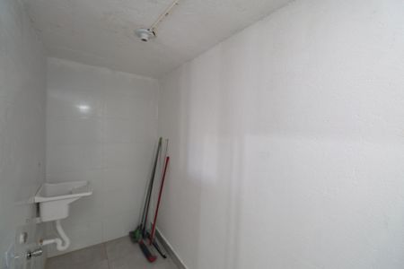 Casa para alugar com 60m², 2 quartos e 1 vaga Casa para alugar com 60m², 2 quartos e 1 vagaÁrea de Serviço