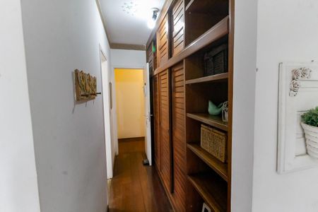 Casa à venda com 380m², 4 quartos e 3 vagasCloset da suíte 3