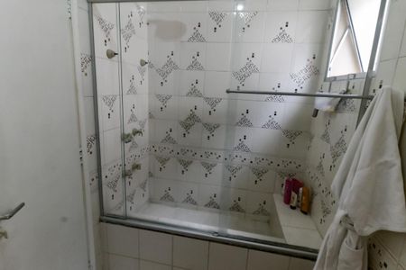 Casa à venda com 380m², 4 quartos e 3 vagasBanheiro da Suíte 1