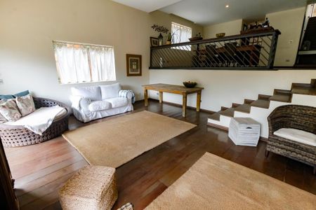 Casa à venda com 380m², 4 quartos e 3 vagasSala 1