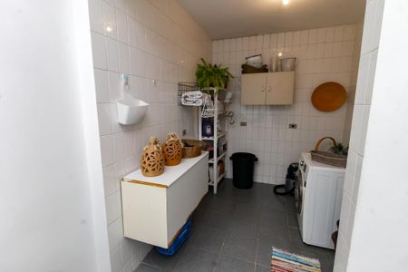 Casa à venda com 380m², 4 quartos e 3 vagasÁrea de Serviço