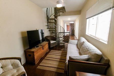 Casa à venda com 380m², 4 quartos e 3 vagasSala 3