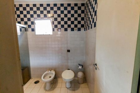 Casa à venda com 380m², 4 quartos e 3 vagasBanheiro da Suíte 4