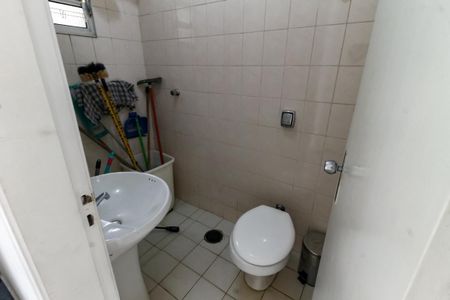 Casa à venda com 380m², 4 quartos e 3 vagasBanheiro de serviço