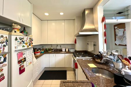 Apartamento para alugar com 203m², 3 quartos e 2 vagas