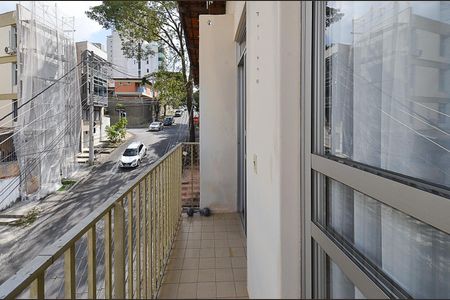 Apartamento à venda com 95m², 3 quartos e 2 vagasVaranda Quarto 1