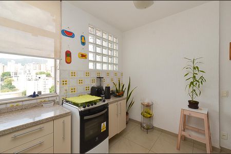Apartamento à venda com 95m², 3 quartos e 2 vagasCozinha