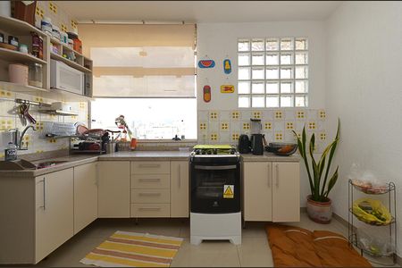 Apartamento à venda com 95m², 3 quartos e 2 vagasCozinha