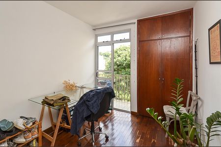 Apartamento à venda com 95m², 3 quartos e 2 vagasQuarto 2