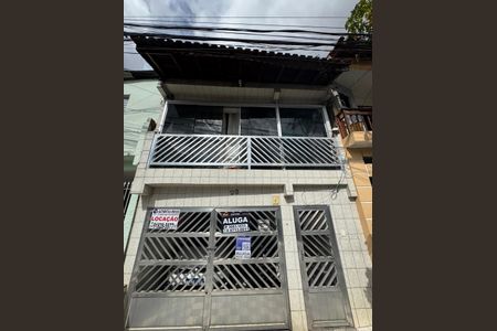 Casa para alugar com 100m², 2 quartos e sem vagaFachada com PLACA