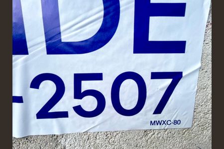 Casa à venda com 298m², 4 quartos e 2 vagasCódigo da placa MWXC-80
