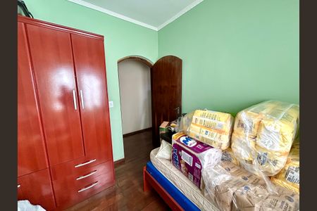Casa à venda com 298m², 4 quartos e 2 vagasQuarto 4