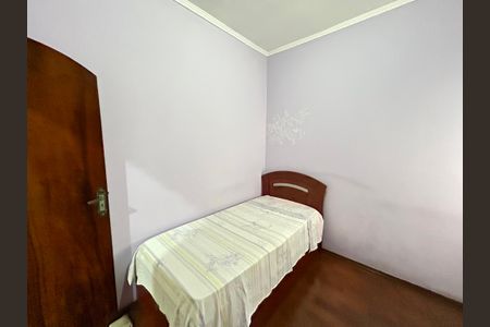 Casa à venda com 298m², 4 quartos e 2 vagasQuarto 2