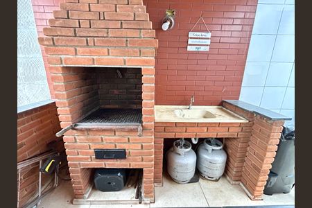 Casa à venda com 298m², 4 quartos e 2 vagasQuintal 